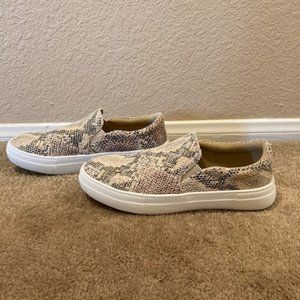 Slip ons
